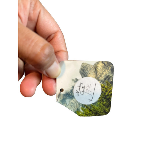 Women’s Hat New With Tags / Made Of Mountain  Outdoor-Inspired Goods - Picture 3 of 10